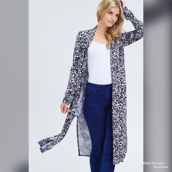 🥰LAST 1! Animal Print Pocket Side Slit Cardigan! - Picture 6 of 6